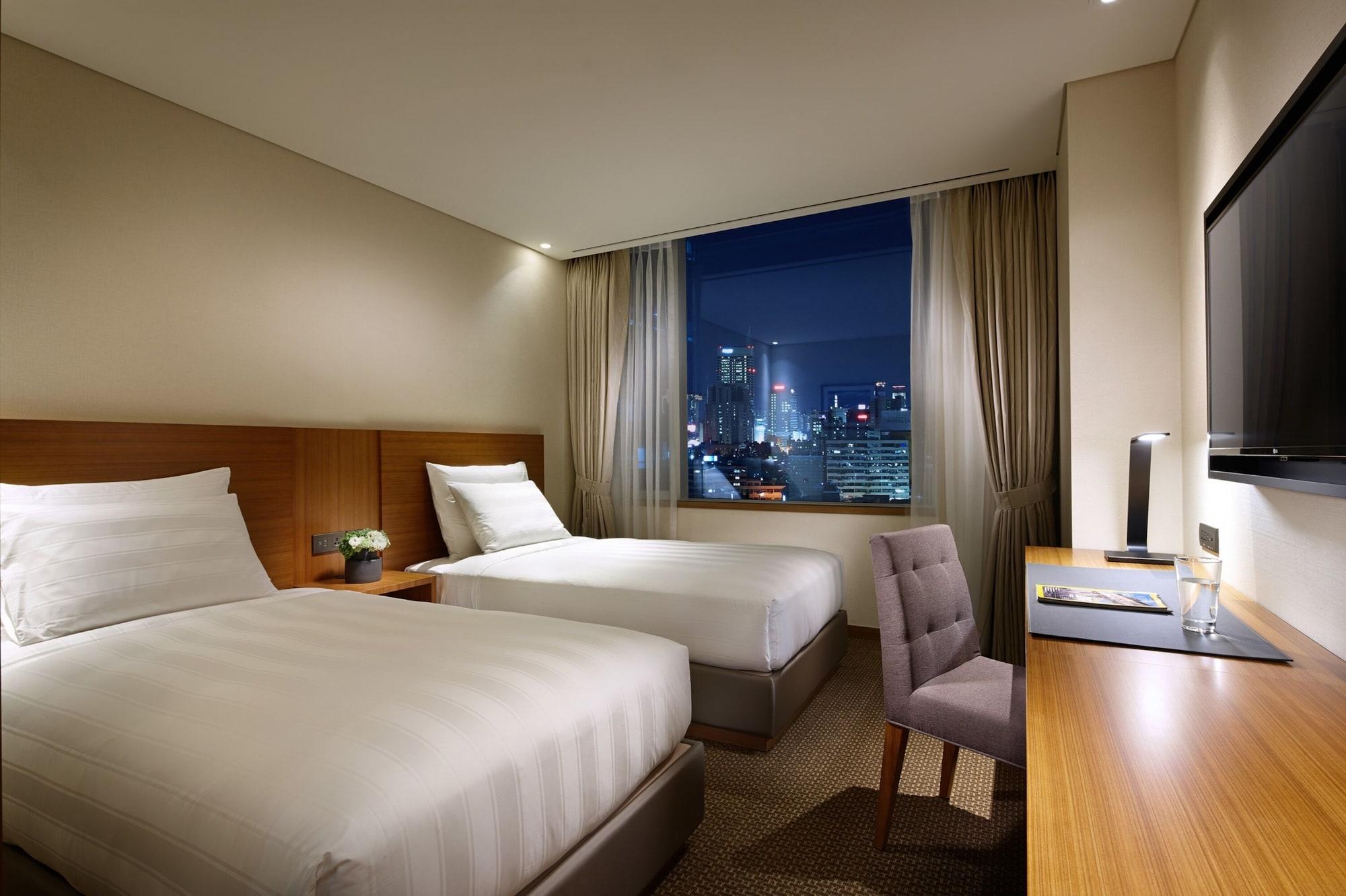 Lotte City Hotel Myeongdong Сеул Екстер'єр фото